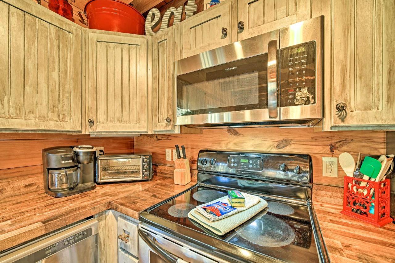 Creekside Bryson City Cabin With Private Hot Tub 외부 사진