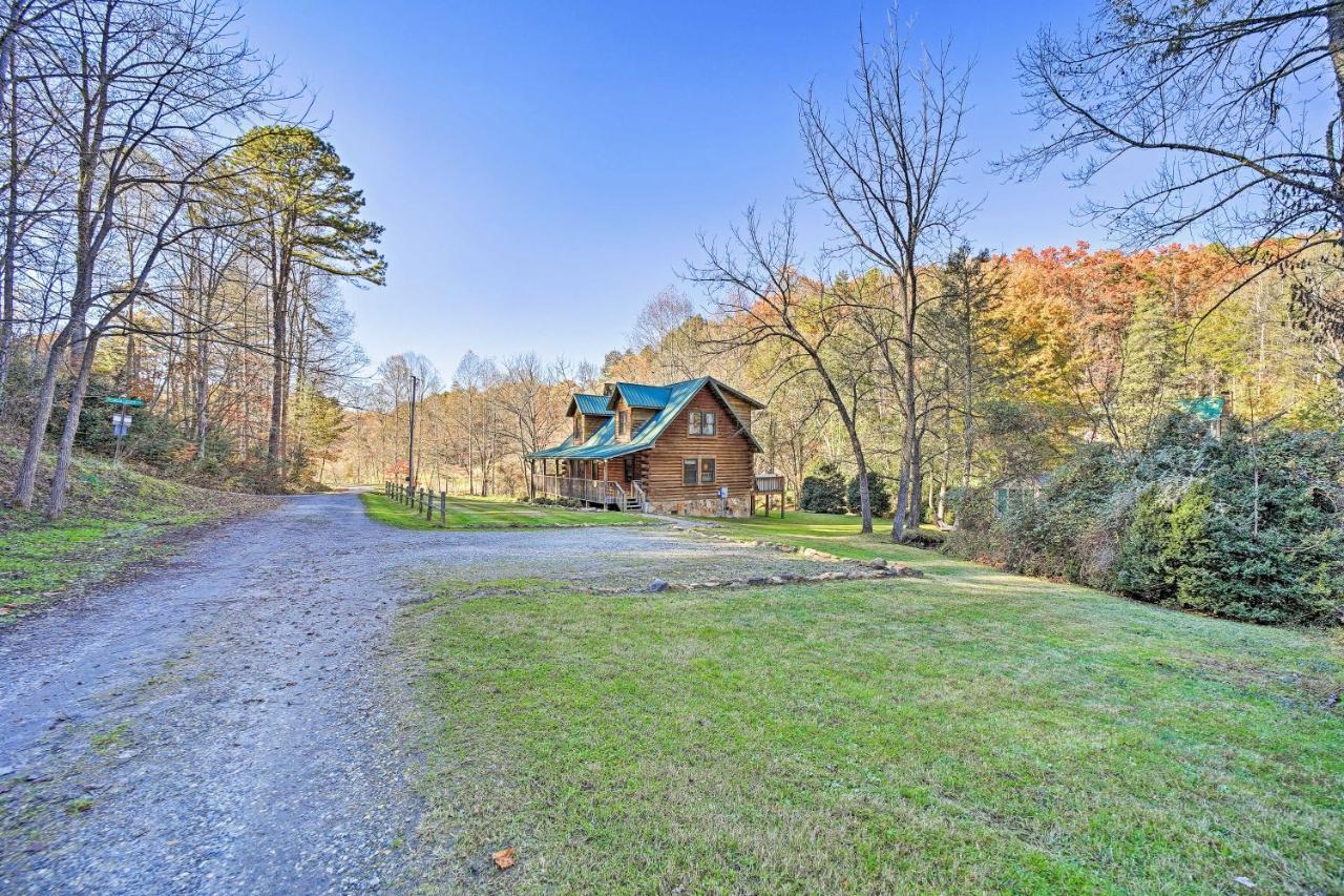Creekside Bryson City Cabin With Private Hot Tub 외부 사진